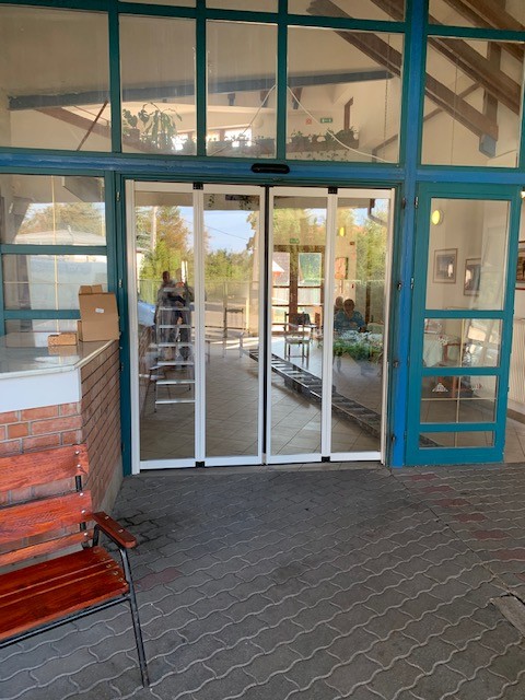 RECORD Automataajtók 2 db harmónika automata ajtó, fotocellás ajtó telepítésünk a vámosmikolai idősek otthonába