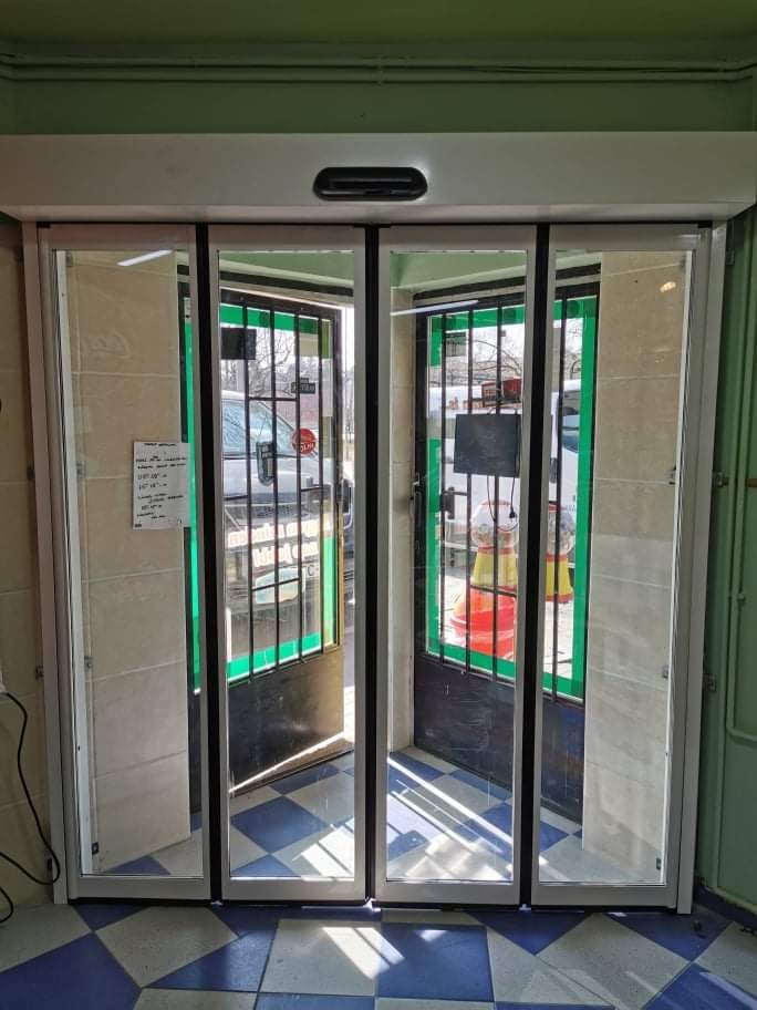 RECORD Automataajtók Harmònika automata ajtò telepìtèsünk biatorbagyi abc-ben